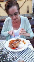 Hegyalja Borozó és Étterem food