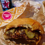 Zing Burger Co. Kálvin Étel