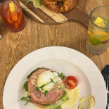 Eggscuse Me? Brunch Bistro Étel