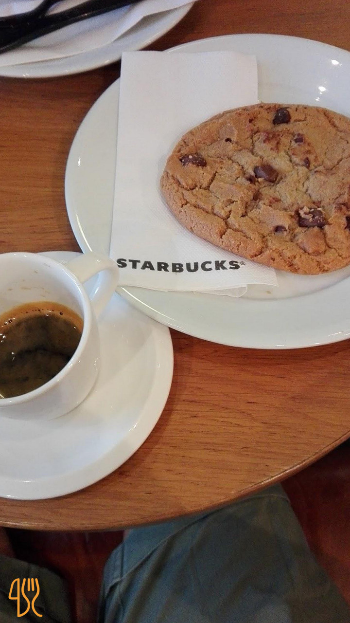 Starbucks Oktogon Étel