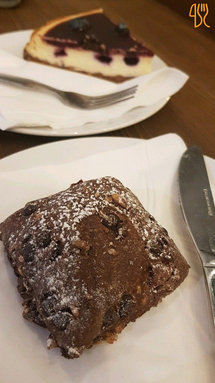 Három Tarka Macska Étel