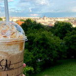 Starbucks Nyugati Kint