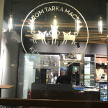 Három Tarka Macska Bent