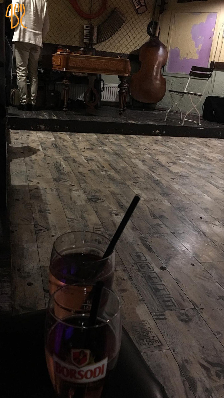 HÉtker Pub Kint