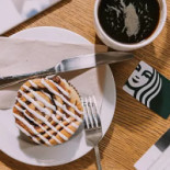 Starbucks Nyugati Étel