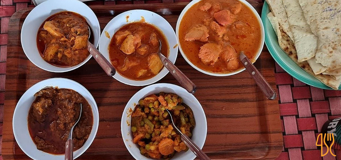 Zaiqa Eredeti Pakisztáni és Indiai ízek Halal حلال Étel