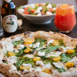 Salve Pizza Napoletana Budapart Étel