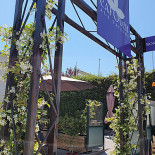 Zing Burger Co. Karaván Kint