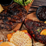 Ribster Westend Amerikai étterem Étel
