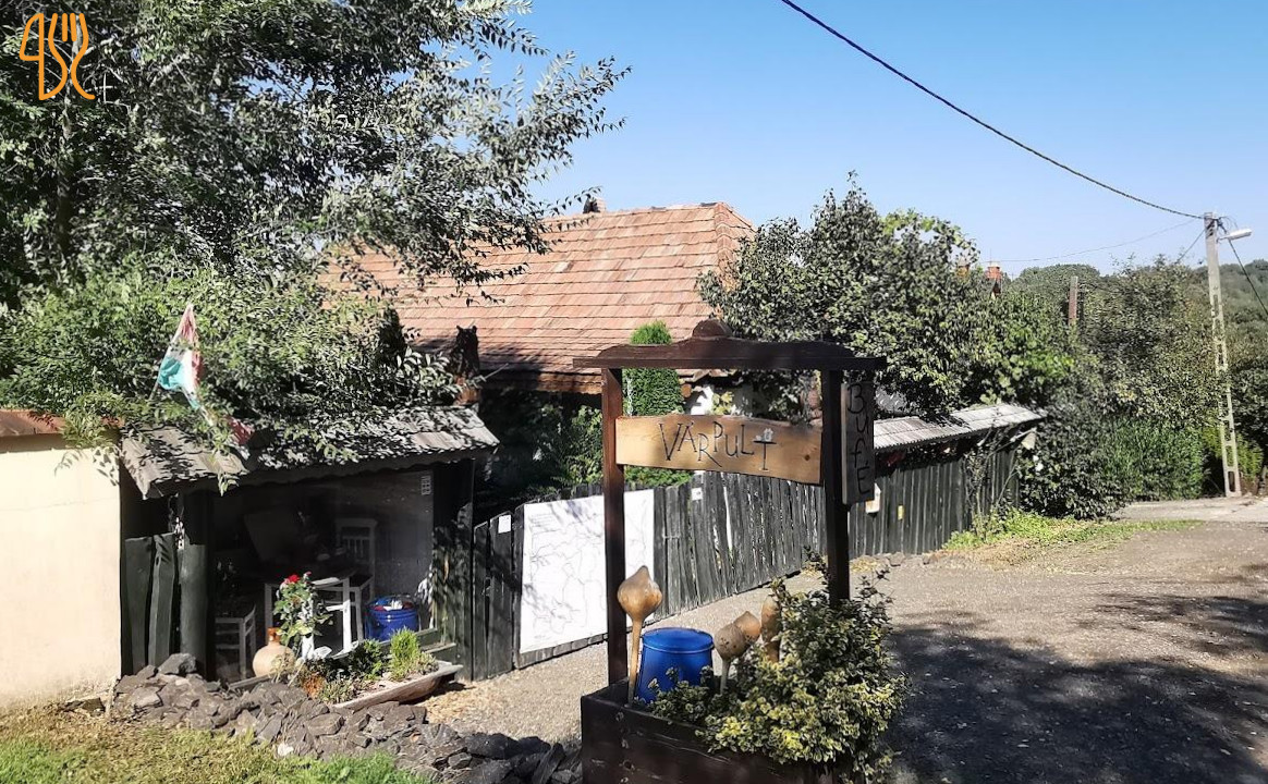 Várpult Büfé Kint