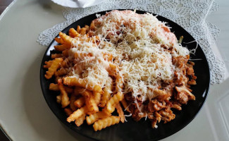 Ferdinánd Bisztró food