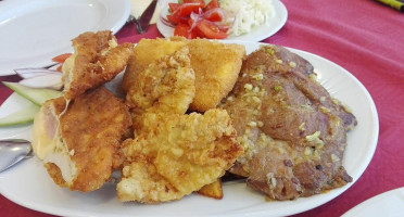 Dunakömlődi Halászcsárda food
