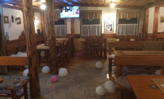 Soóska Bisztro Pub inside