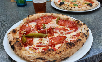 Il Monte Pizzéria food
