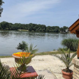 Beach Club Cafe Kint