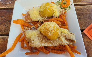 Zséfár Krisztina Aranyfürt Étterem food