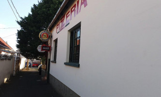 Il Caminetto Pizzéria outside