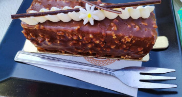 G&d Kézműves Cukrászda és Pékség Balatonkenese food