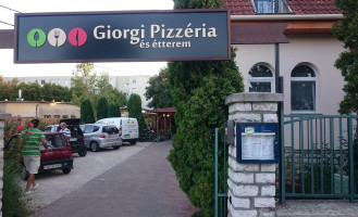 Giorgi Pizzéria és Étterem outside
