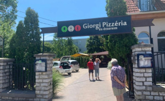 Giorgi Pizzéria és Étterem outside