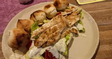 Giorgi Pizzéria és Étterem food