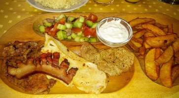Kék Duna Vendéglő Étterem food