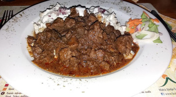 Sástó Étterem food