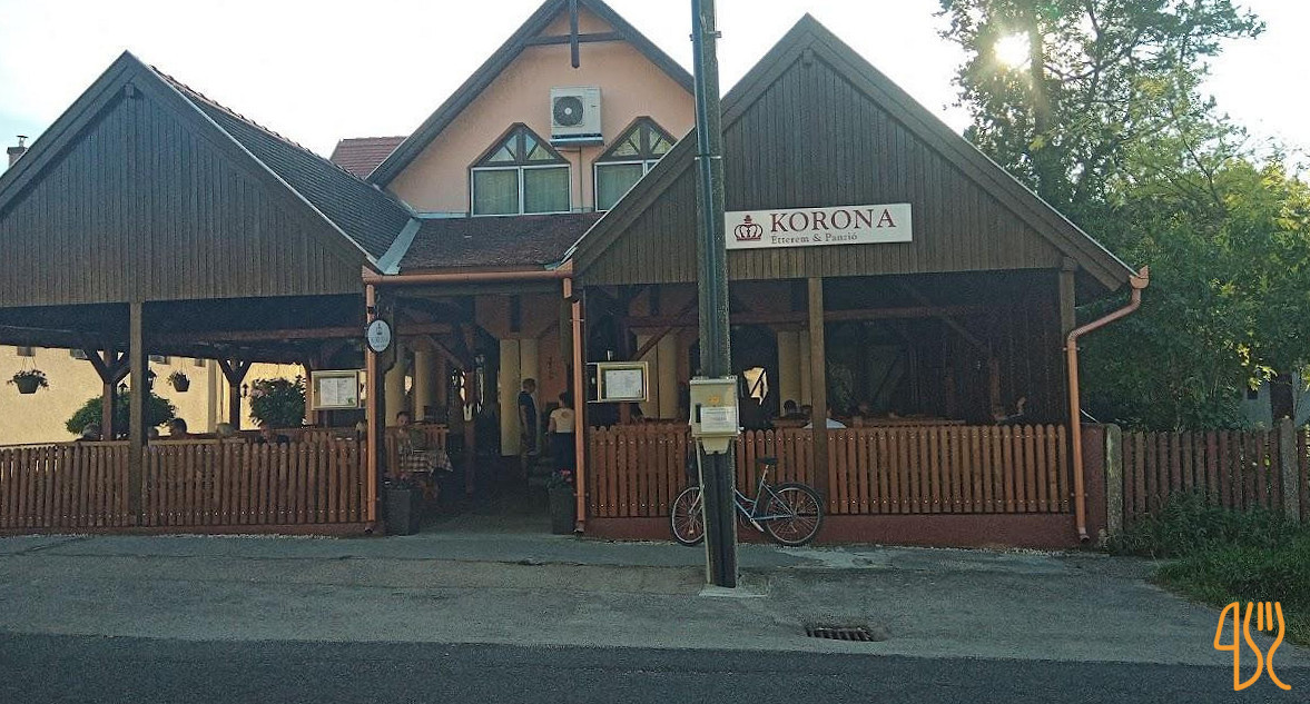Korona Étterem Panzió Kint