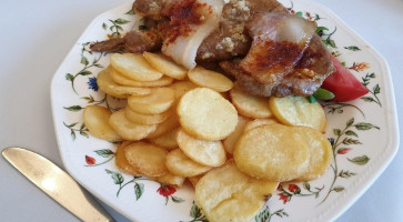 Várvölgy Vendéglő food