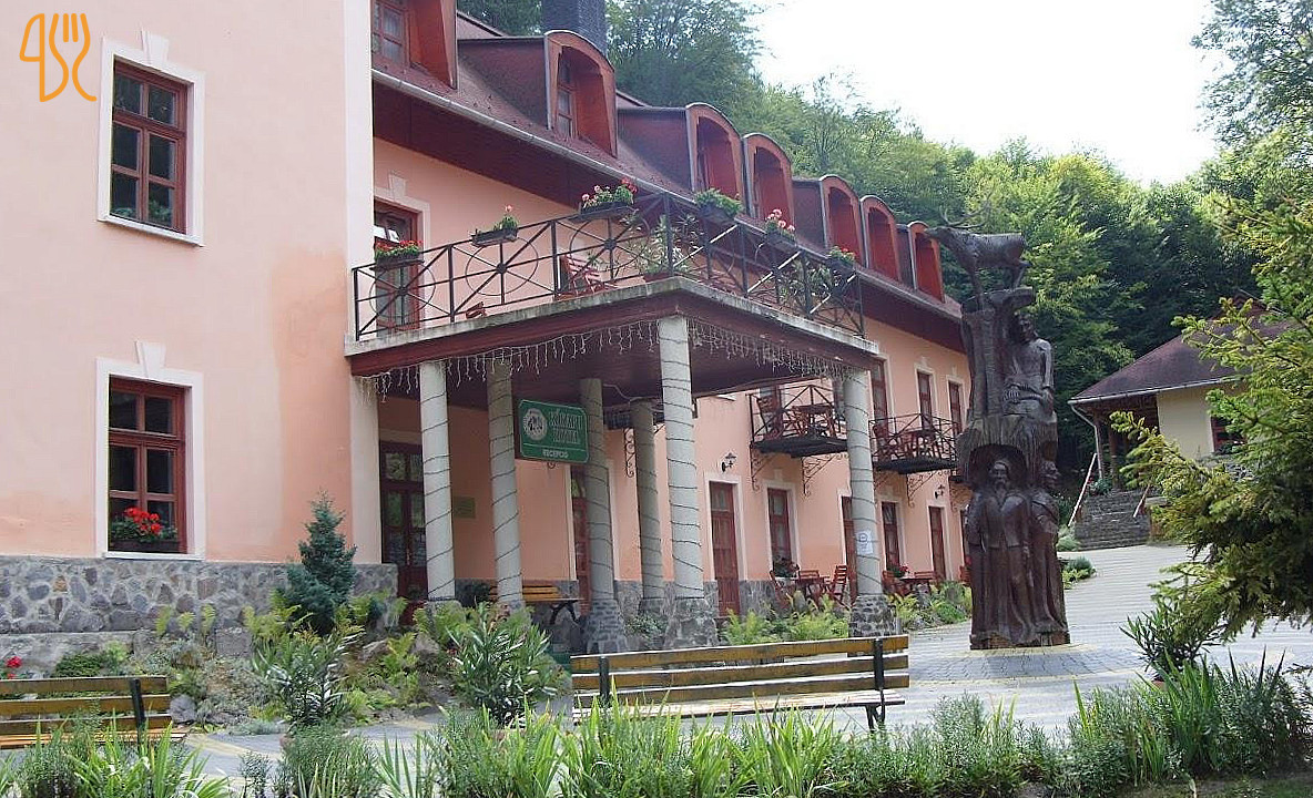 Kőkapu Vadászkastély és Apartments Kint