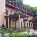 Kőkapu Vadászkastély és Apartments Kint