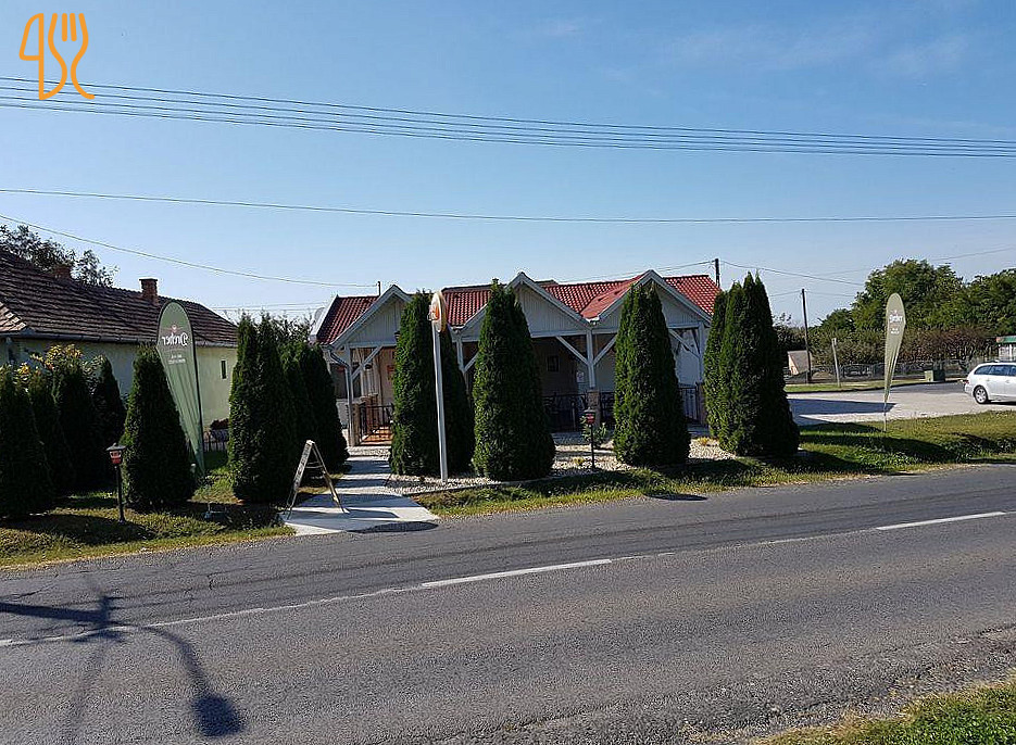 Varga Büfé és Étterem Kint