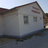 Varga Büfé és Étterem Kint