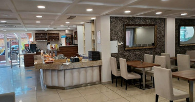 Elixir Restaurant Cafe Bar inside