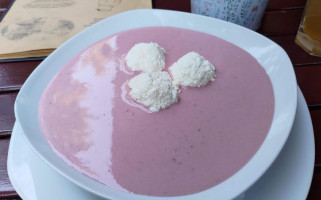 Ezüstfenyő Kft. food