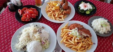 Pokol Pince Étterem food