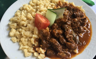 Pokol Pince Étterem food