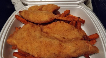 Sanyi Sarok food