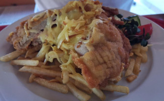 Krapaj Csárda food