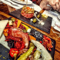 Haraszthy Pincészet food