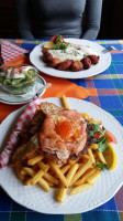 Halászkert Vendéglő Kis-duna Camping food