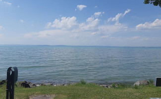 Bori Büfé outside