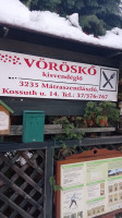 Vöröskő Kisvendéglő outside
