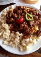 Nyárfa Vendéglő food