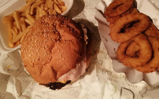 Békési Burger Bár food