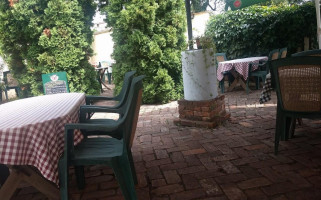 Taverna Pizzéria outside