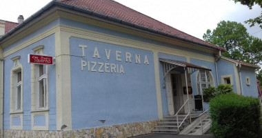 Taverna Pizzéria outside