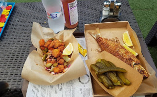 Stég Szabadidőközpont és Halsütöde food