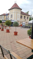 Olympos Gyros Bár outside