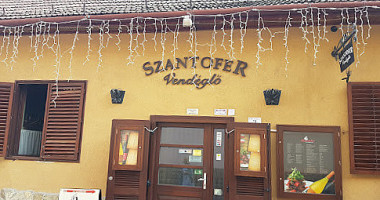 Szantofer Vendéglő outside